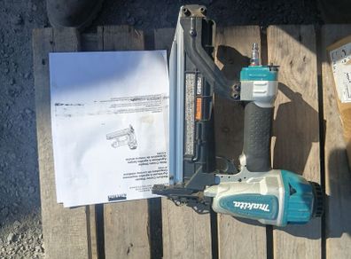 Makita 2nd Fix Pneumatic Nailer