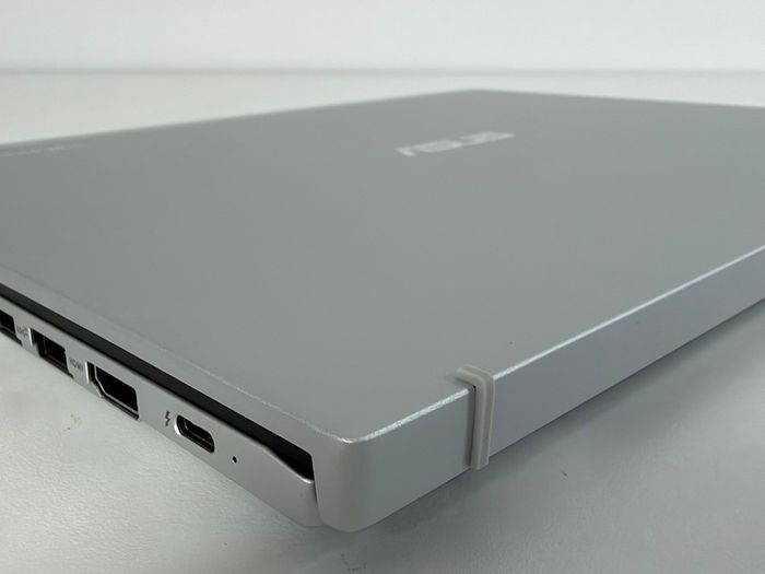 ASUS Chromebook Plus CX54 - As New / Touchscreen / Warranty