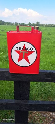 texaco  oil can