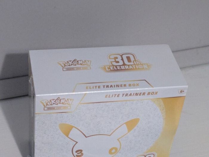 Pokemon 30th Anniversary Elite Trainer Box