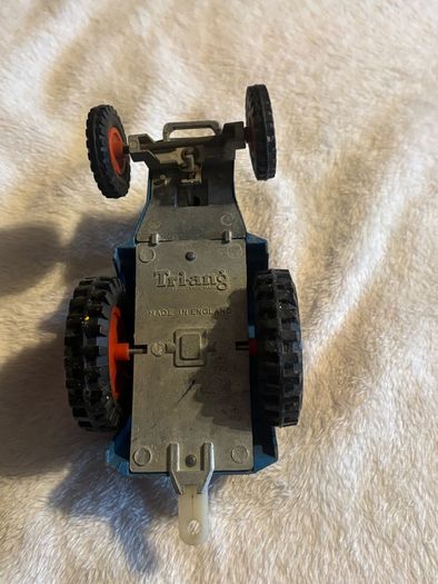 Triang Tugster