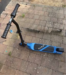 Aero 6 kids electric scooter