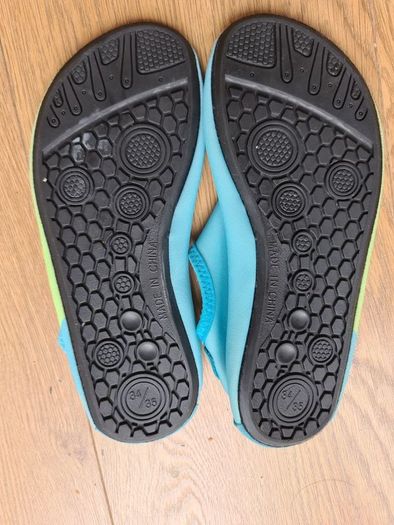 Aqua shoes
