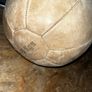 5kg leather old school medicine ball Image 2