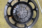 w202  wheel well holder