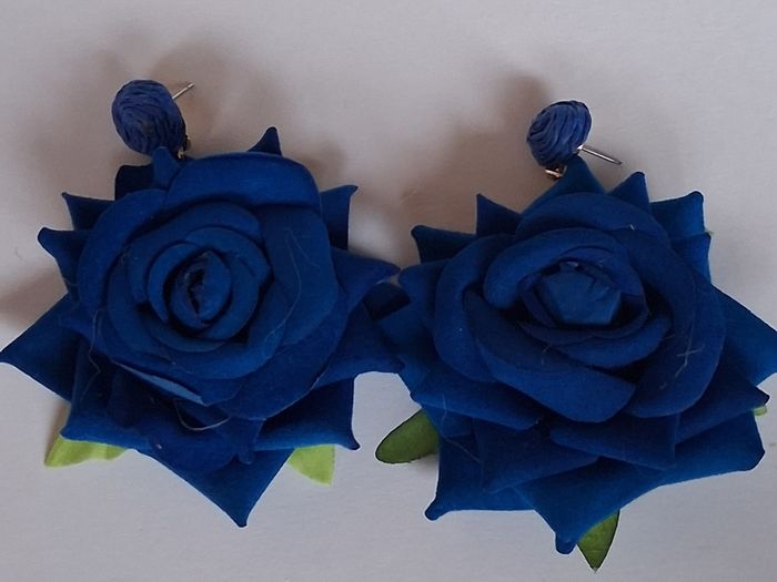 Realistic Navy Extravagant Rose with Raffia Woven Stud Earrings