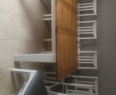extendable oak table &6 chairs