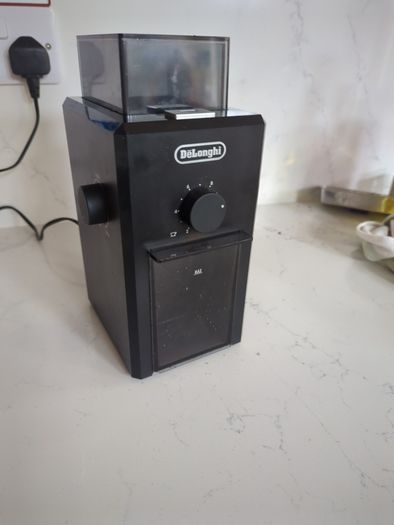 DeLonghi coffee grinder