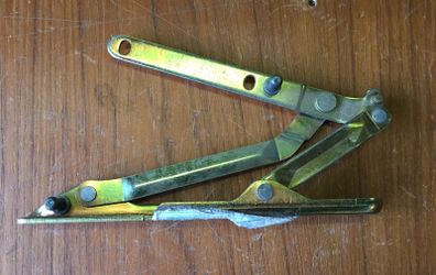 RH Boot Lid Hinge (Alfa Romeo 156)