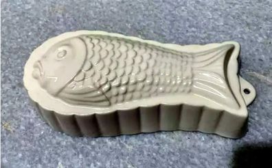 Retro Kitchen Decor - Pair of Vintage Moulds