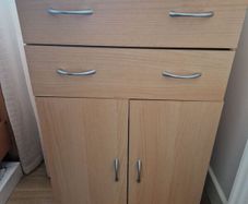 Chest of drawers