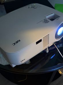 Nec projector
