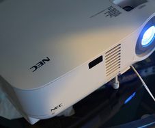 Nec projector