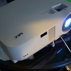 Nec projector