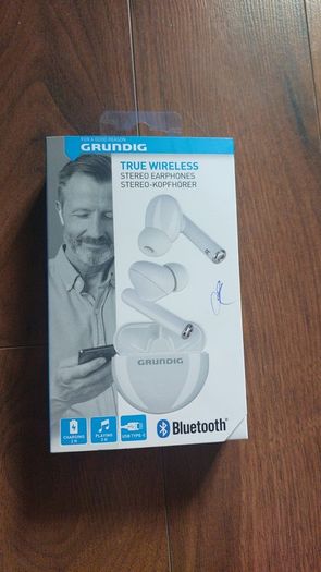 Headphones earbuds brand new many models available