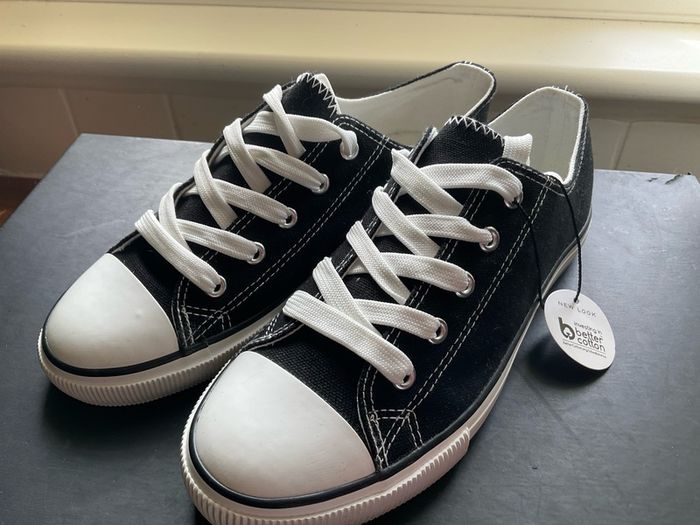 New Look black canvas low top trainers NWT  UK 5 / EU 38