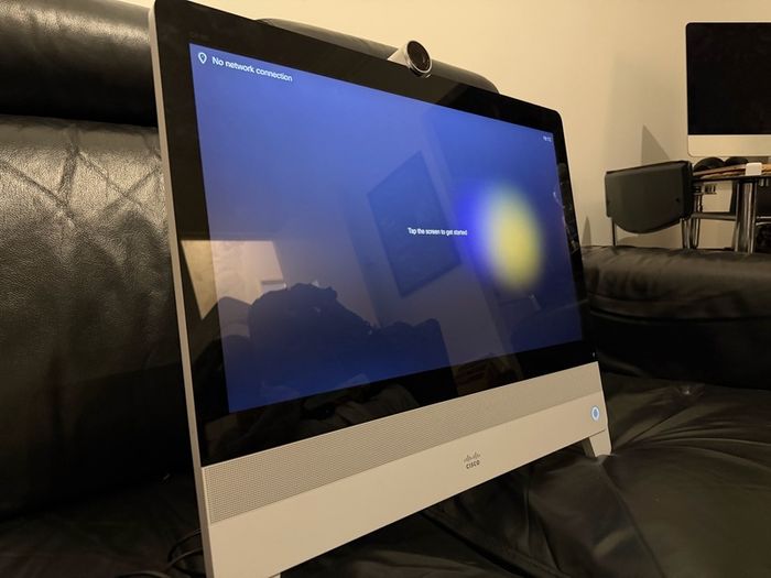 23" Cisco DX80 Touchscreen Display