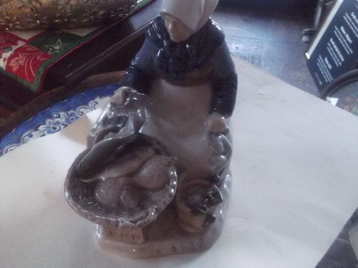 aroyal copenhagan fish lady figurine