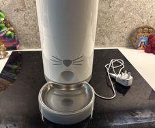 Catit Automatic Feeder