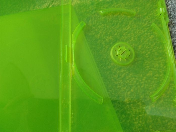 Xbox 360 Green Plastic Game Cases