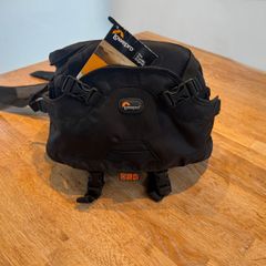 Lowepro Inverse 100 AW Beltpack Camera Bag