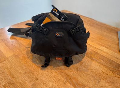 Lowepro Inverse 100 AW Beltpack Camera Bag