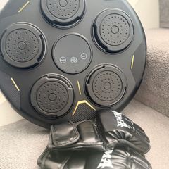 Wall boxing machine