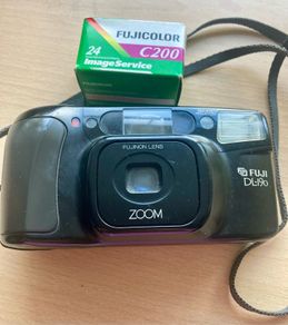 Vintage 1990s Fujifilm DL-190 Zoom 35mm camera