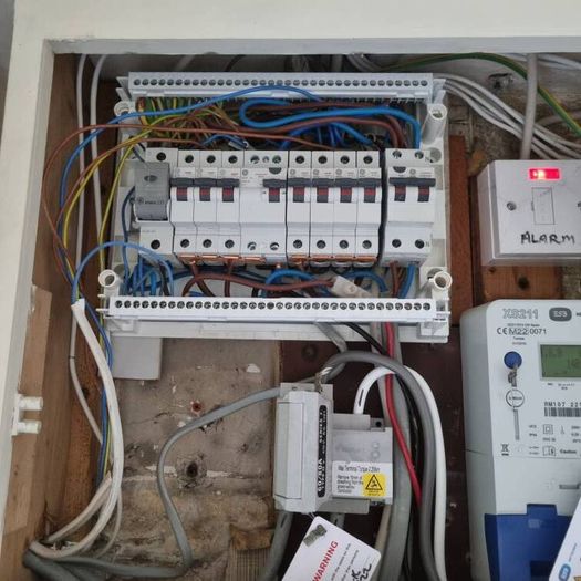 Irish Builder 30 years in business specialised in attic conversions and extensions guaranteed to beat most prices with the same quality of work