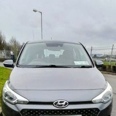 Hyundai I20 2015, Automatic, Deluxe, 1.4l Petrol
