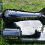 Vintage Singer  Electric Sewing Machine 1950s -Classic Black Enamel (still works) Image 10