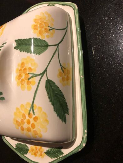 Butter dish