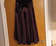 Nude  Plum Skirt.   S.14. .