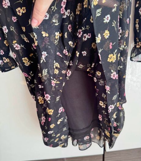 Dunnes Stores Black Floral Dress Size 14/42 - Sheer Sleeves - Knee Length