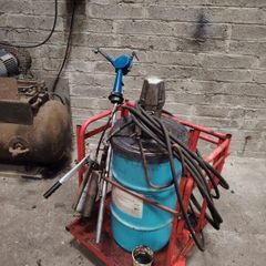 Grease & oil pump