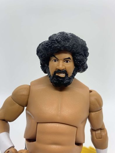 wwe elite HOF Hall Of Fame Afa & Sika action figures