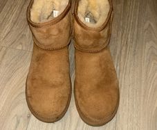 uggs classic mini