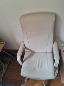 desk chair