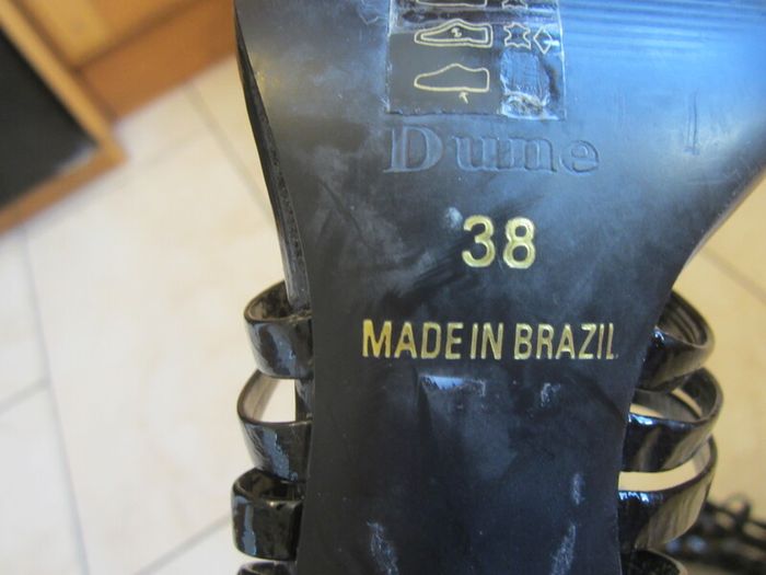 Strappy black patent   size 5