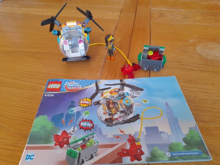 Lego DC Super Hero Girls 41234 'Bumblebee Helicopter'
