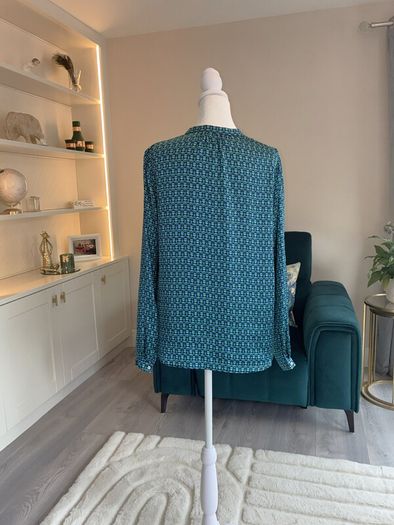 Ladies Long-sleeved Green, Blue & Black Blouse from Gallery. Size: UK 8 / EU 36