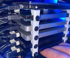 Drive Stackers 2.5" drives (SSD or HDD)