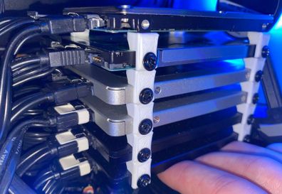Drive Stackers 2.5" drives (SSD or HDD)