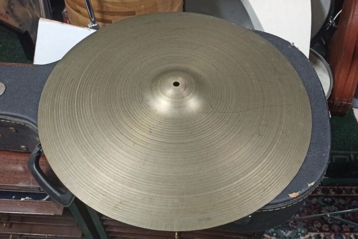 Vintage Hollywood Meazzi 20" Ride / Crash Cymbal 2000g