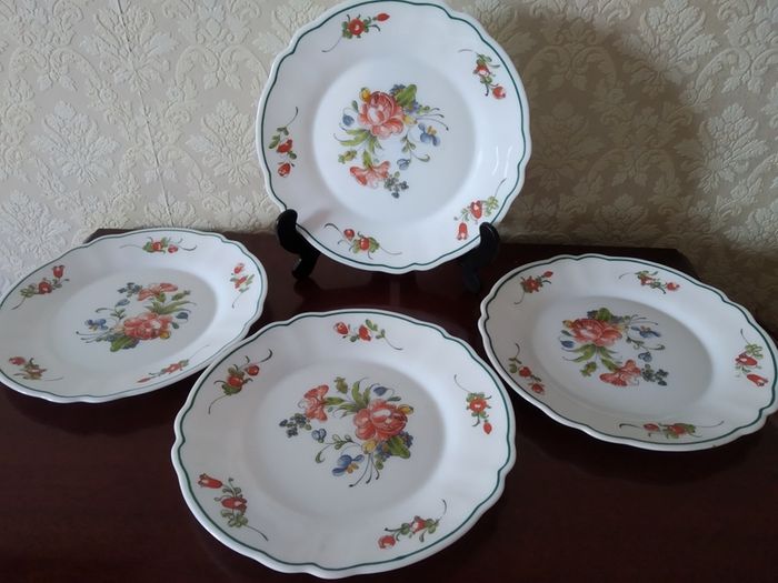 Arcopal France PROVINCIAL Plates NEW