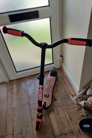 Kids electric scooter