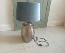 Table lamp (Oversized)