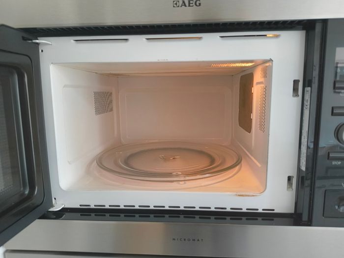 AEG Built In Microwave