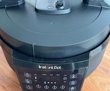 Instant Pot XL 7.1L Multicooker  Basically Brand New | Unwanted Gift