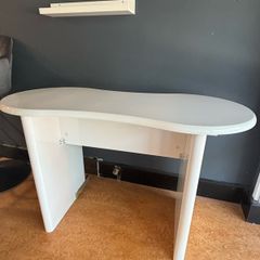 Modern curved/oval white desk or console table